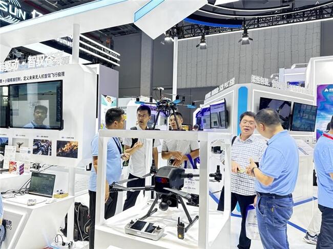 翼輝信息亮相第25屆上海工博會，引領(lǐng)工業(yè)智能化新浪潮